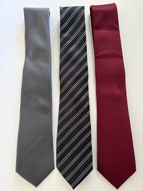 Lot of 3 Men's Ties 100% Silk Classic Traditional Professional